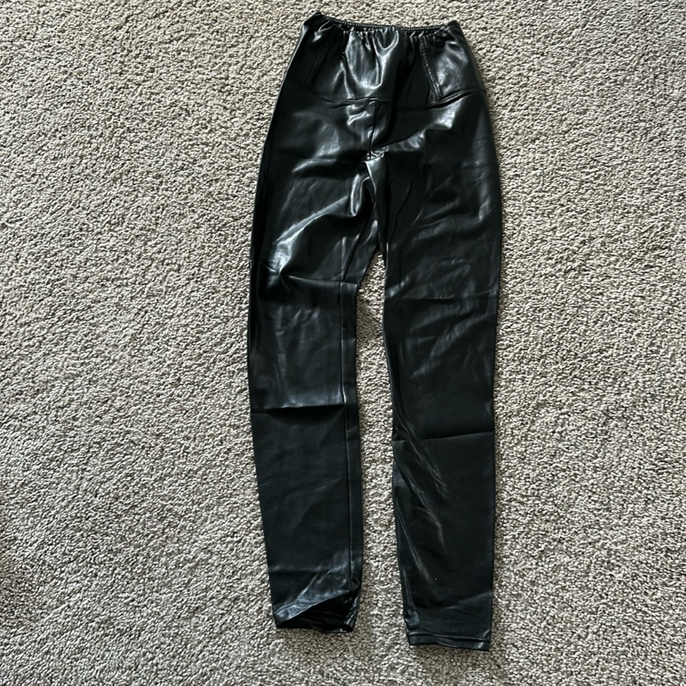 Aritizia black leather leggings. Size XS. Brand: Wilfred